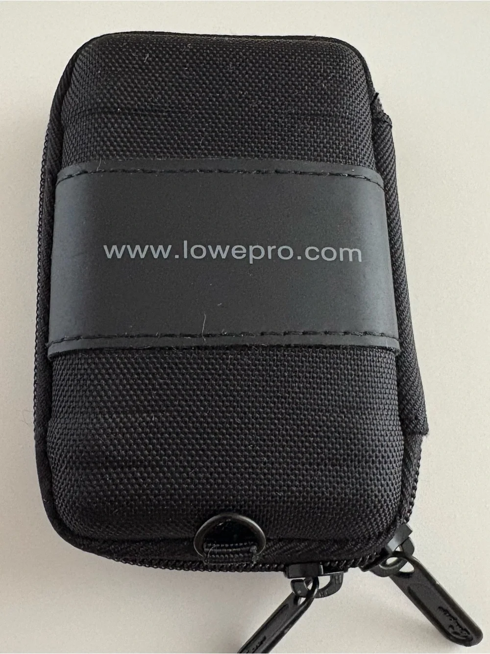 Lowepro Santiago 20 Camera Case (Black)